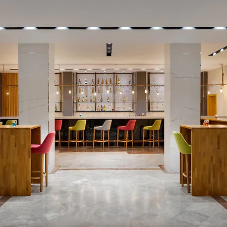La Quinta By Wyndham Hotel 4*