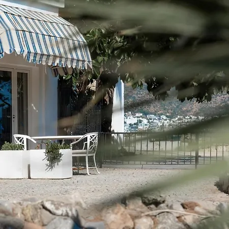 Отель La Quinta By Wyndham 4*