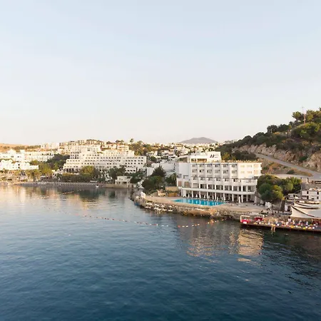 La Quinta By Wyndham Hotel